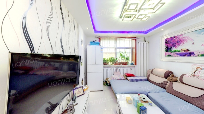 光辉滨河小区二手房实景图