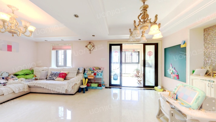 万科容大金色家园二手房实景图