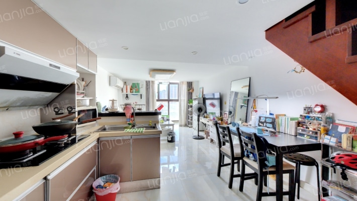 亿象新天地二手房实景图