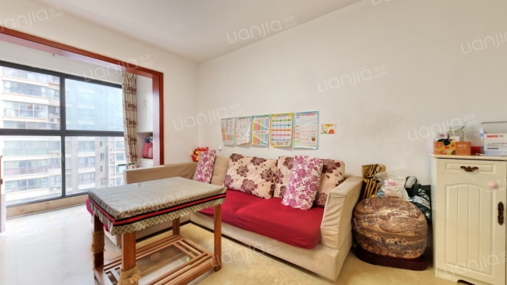 金沙柏林郡二手房实景图