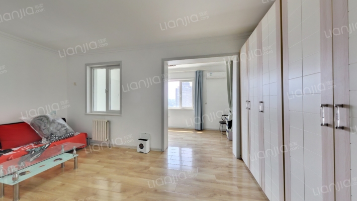 哈尔滨工业大学建筑科技大厦二手房实景图