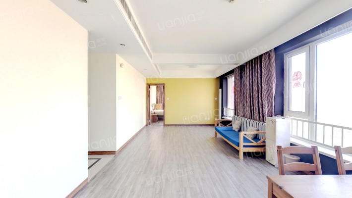 万科双子座二手房实景图