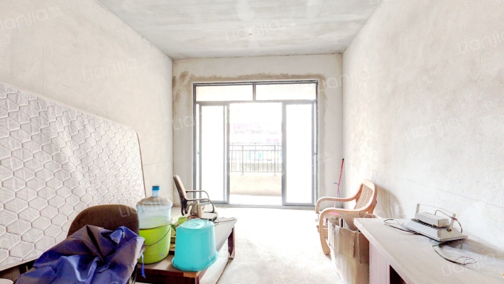 巴黎香醍二手房实景图