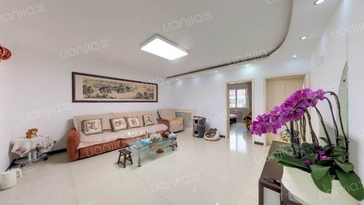 沁河西岸35号院二手房实景图