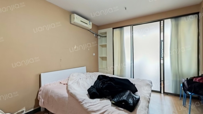 易天国际广场二手房实景图