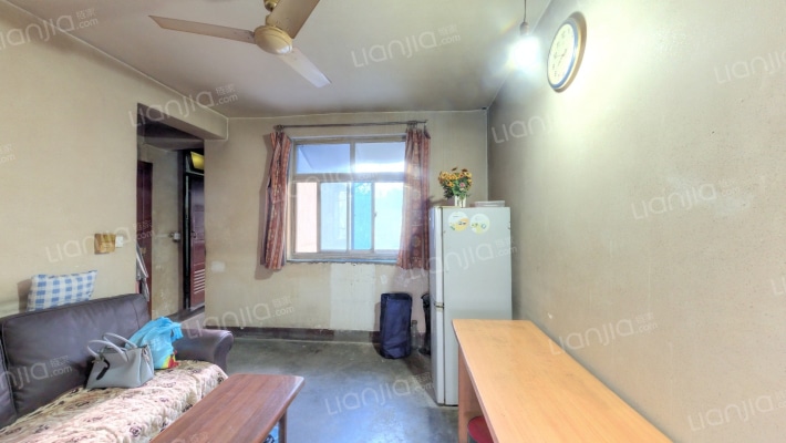 塑料厂东苑小区二手房实景图