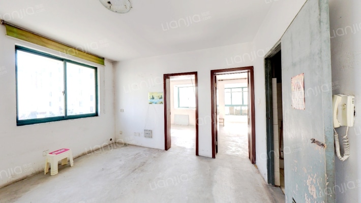 春雷嘉苑二手房实景图