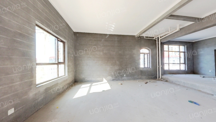 聚佳鑫湖畔二手房实景图