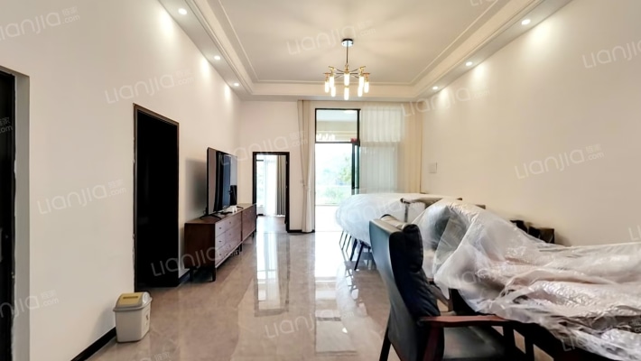 红山国际碧水湾二手房实景图