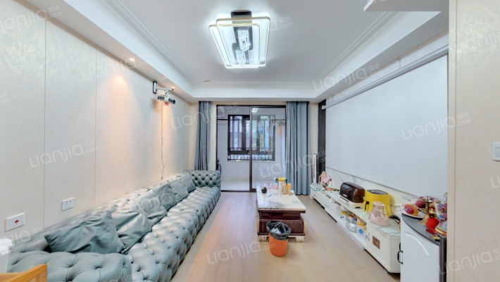 金地翡翠名苑二手房实景图