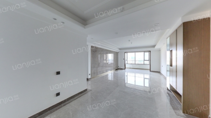 美的罗兰翡丽二手房实景图