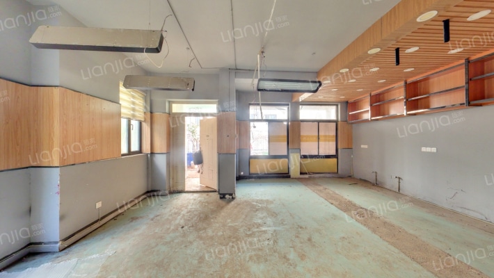 水蓝郡二手房实景图