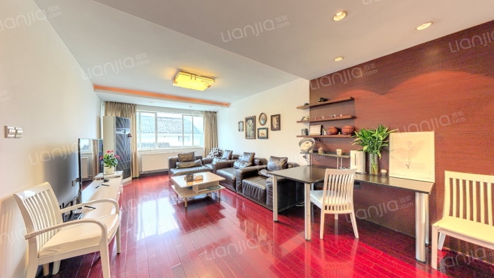 园林里二手房实景图