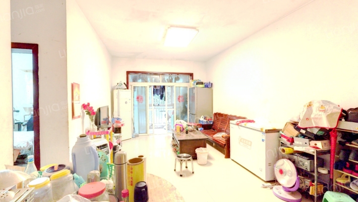 高朋花园二手房实景图