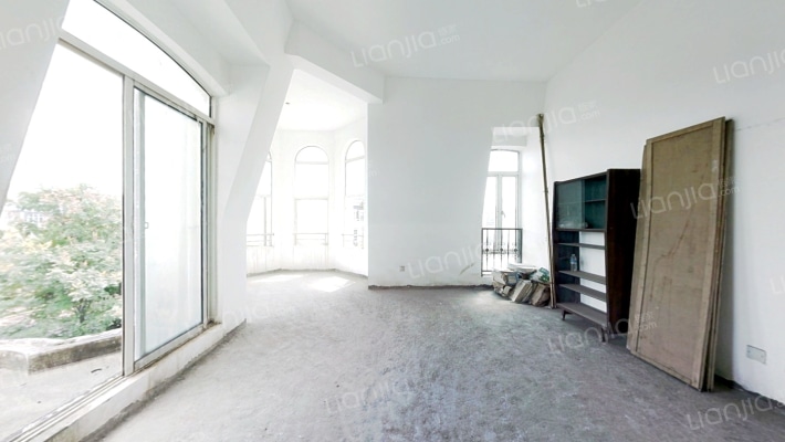 保利国际高尔夫花园法兰西小镇二手房实景图