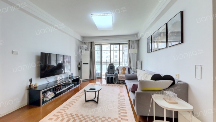 莱诗邸二手房实景图