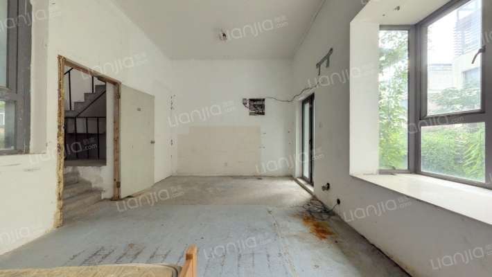 沿海丽水馨庭(别墅)二手房实景图