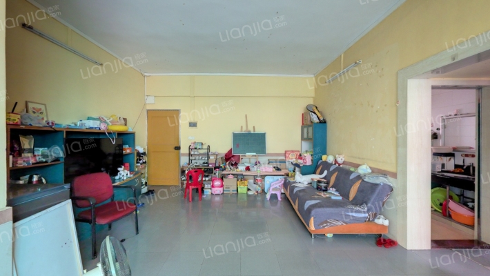 鸿福花园二手房实景图