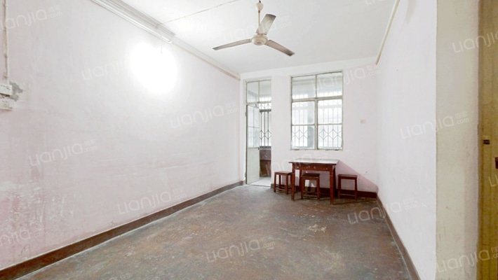 七里一村二手房实景图