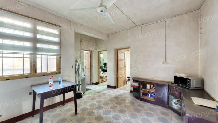 乌龙泉矿工人村二手房实景图