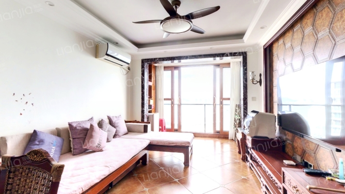 海岸名都二手房实景图