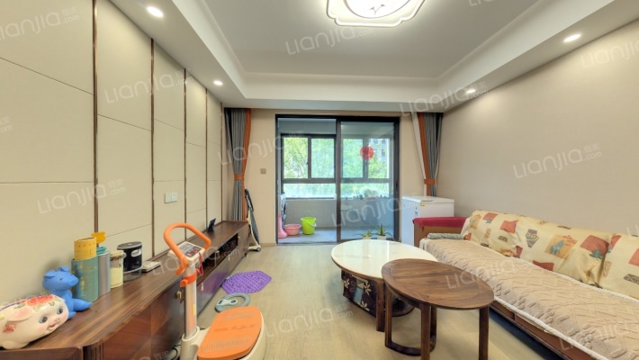 悦峰雅苑B区二手房实景图