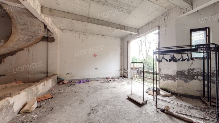 联发瞰青墅二手房实景图