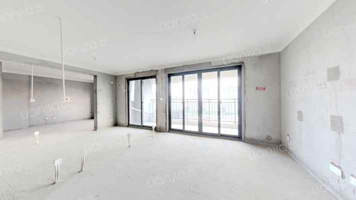 凤麟府二手房实景图