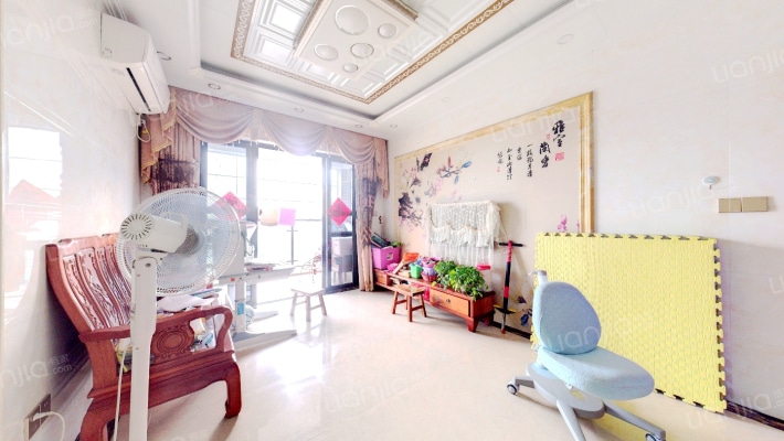 英之皇中心城二手房实景图