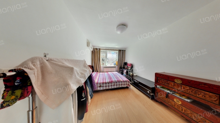 南山里二手房实景图