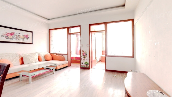 春天公寓二手房实景图