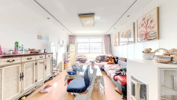 齐发小区二手房实景图