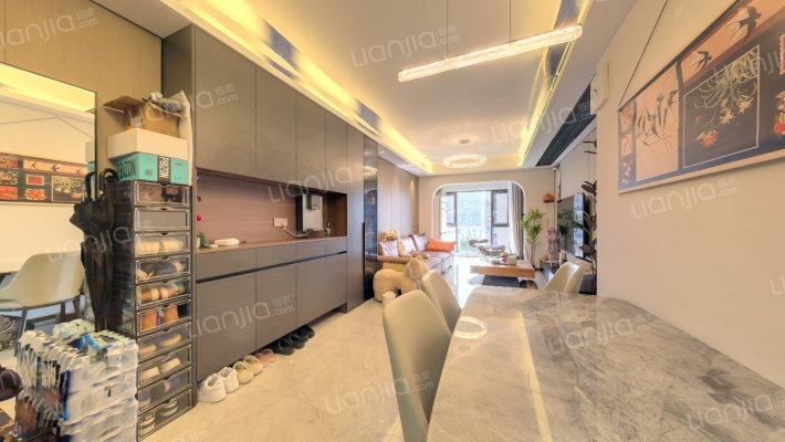 青房天韵华庭二手房实景图