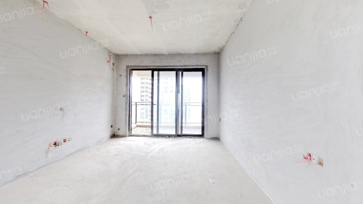 龙光玖龙山二手房实景图