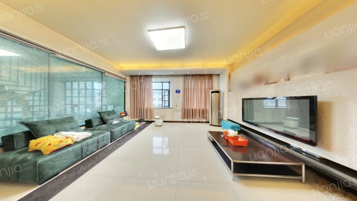 鹿港小镇二手房实景图