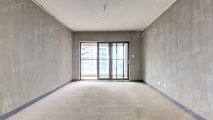 昆明融创文旅城瀚海花园北区二手房实景图