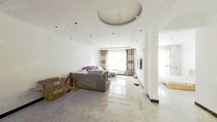 开发区 名流美域  南北通透大三居室 有房本-客厅