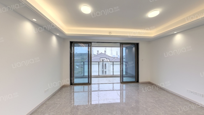 融创云翠二手房实景图