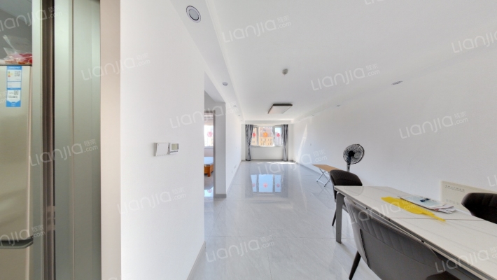 山钢建设凭海临风三期二手房实景图