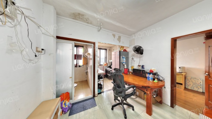 柏果树20-26号二手房实景图