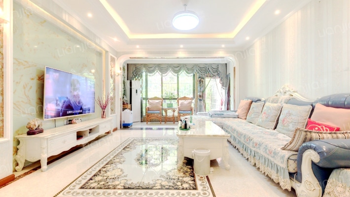 龙岭华府二手房实景图