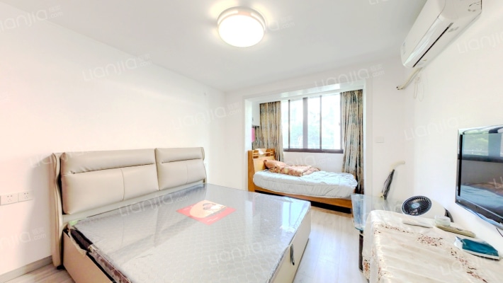 淞滨路840号二手房实景图