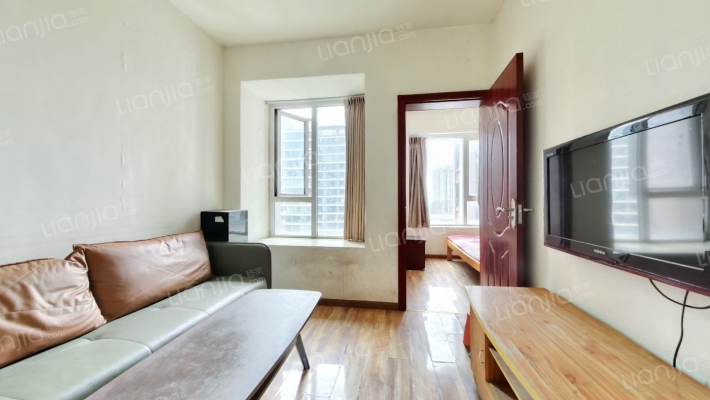 蓝光锦绣城二期二手房实景图