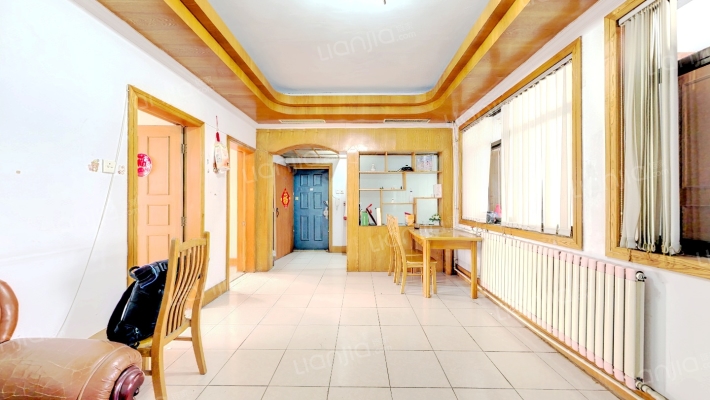 国税局宿舍二手房实景图