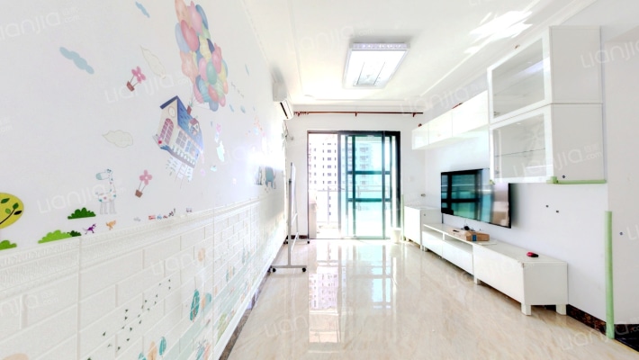 御湖半山二手房实景图
