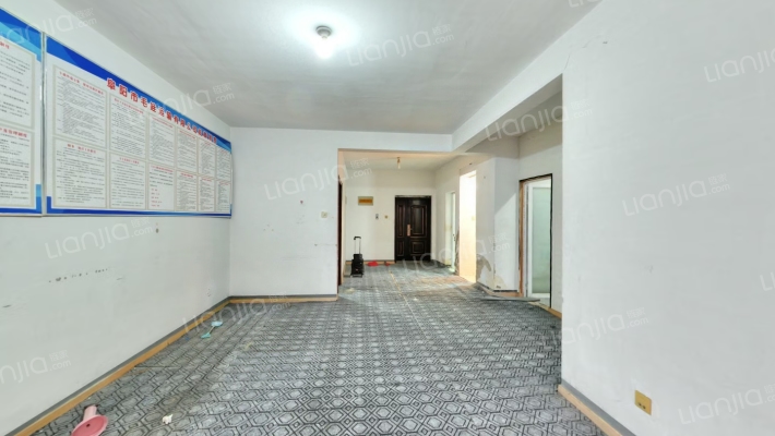 华兴滨河苑二手房实景图