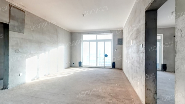 启德华府二手房实景图