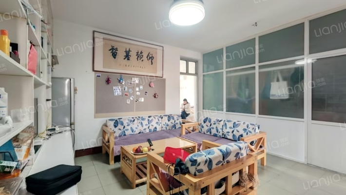 闫庄学校家属院二手房实景图