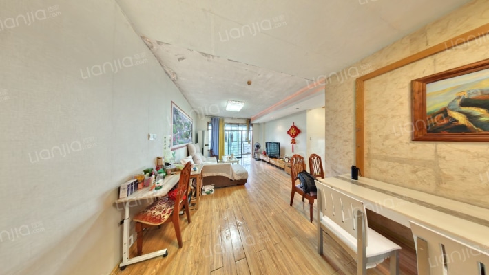 华盛新外滩二手房实景图