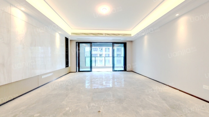 保利天空之城泊院北区二手房实景图